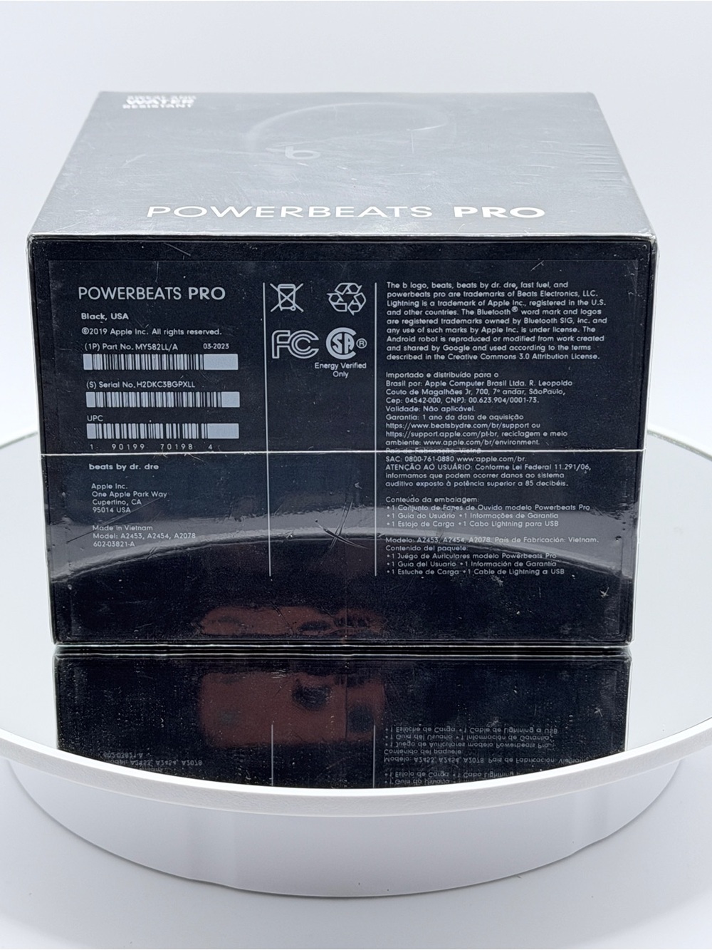 Beats by Dre Powerbeats Pro Wireless Earbuds - Black - Picture 5 of 5